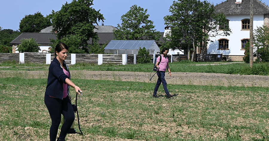 naslovna_slika_dogodek_skropljenje_spargljev_galerija (1) naslovna_slika_dogodek_skropljenje_spargljev_galerija (1)